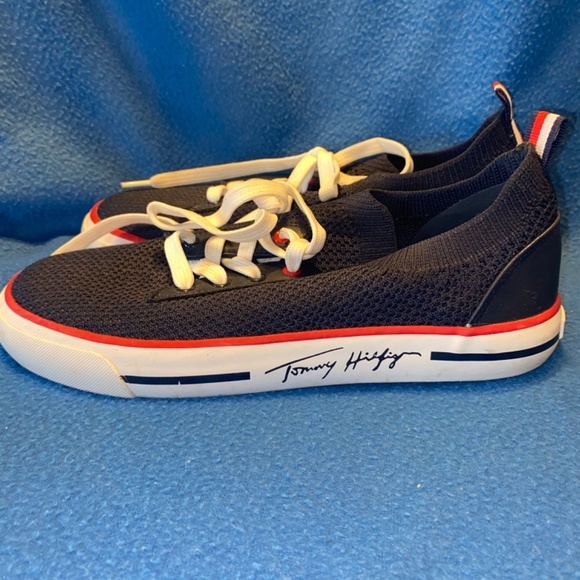 Tommy Hilfiger men’s size 8.5 sneakers like new - Picture 3 of 8